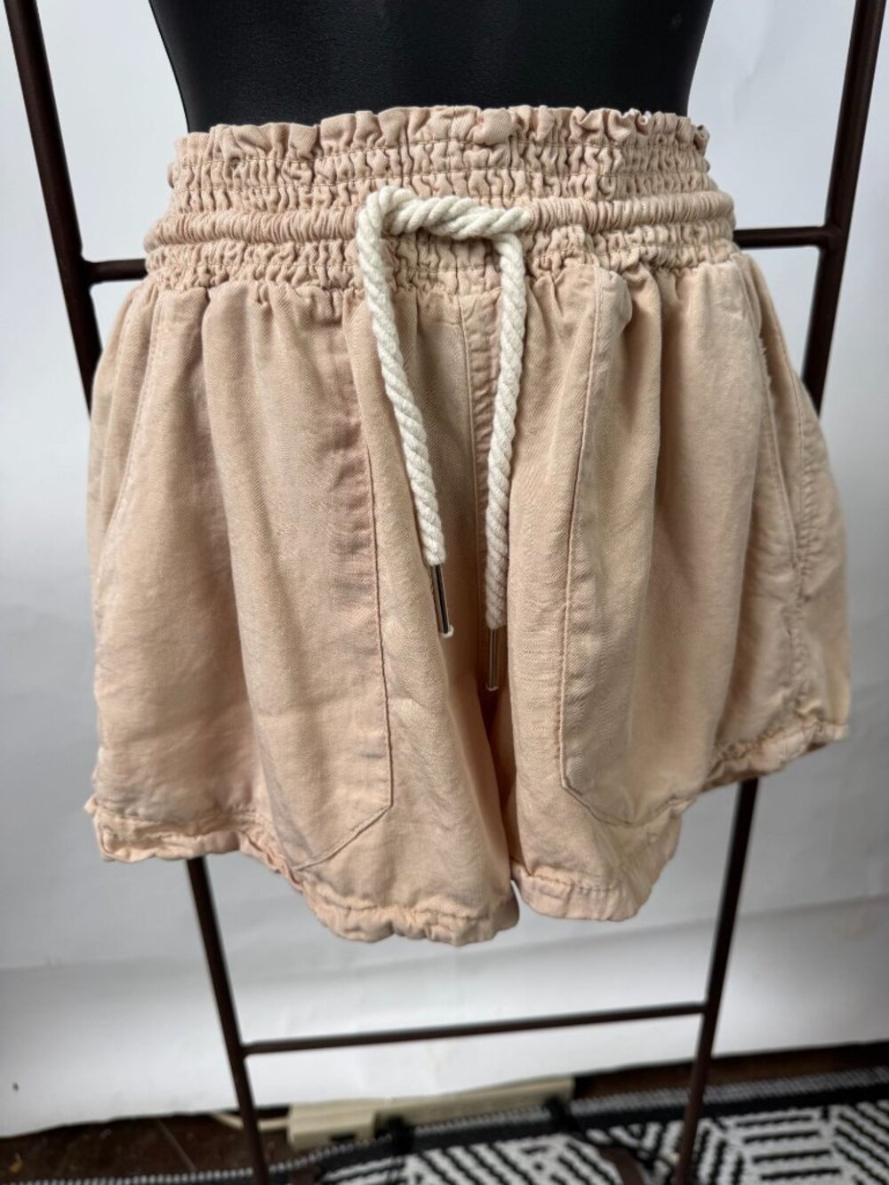 Love Tree Womens Peach Drawstring Shorts Size M 100% Tencel Lightweight & Comfor